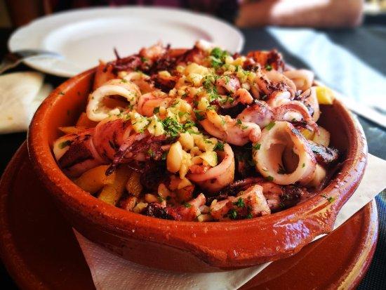 La Ola Restaurant & Lounge Bar